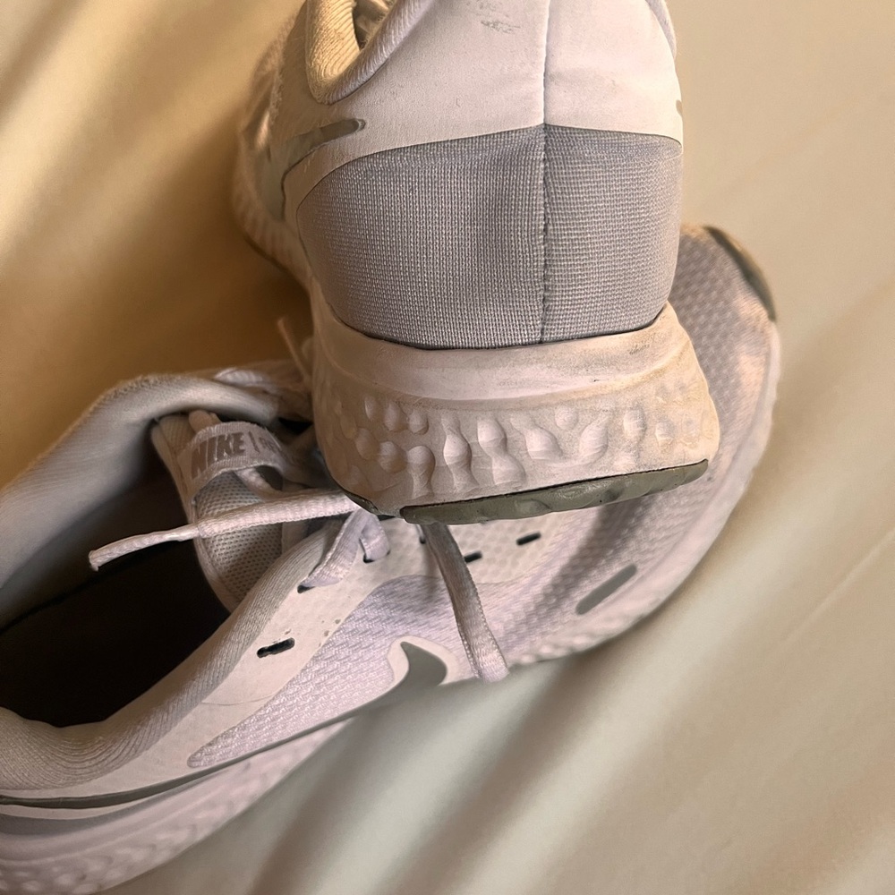 Nike White and Gray Athletic Sneakers - Picture 8 of 8